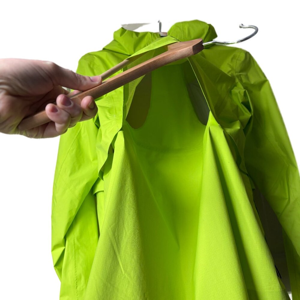 Janji Women's Rainrunner Pack Jacket, size Medium, S U P E R G L O W - Picture 13 of 14